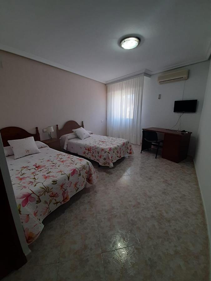 Hostal Restaurante El Abad Abadia Екстер'єр фото