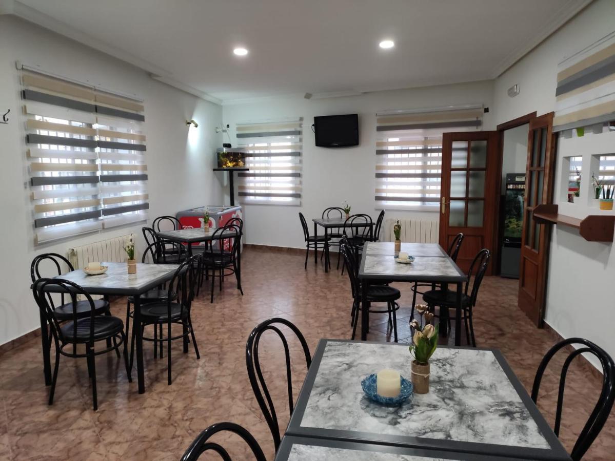 Hostal Restaurante El Abad Abadia Екстер'єр фото