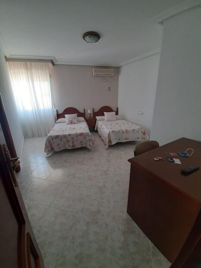 Hostal Restaurante El Abad Abadia Екстер'єр фото